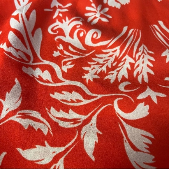 CAbi #5255 Mosaic Tank Spring '17 Floral Tie Top size Medium like new - Picture 10 of 11